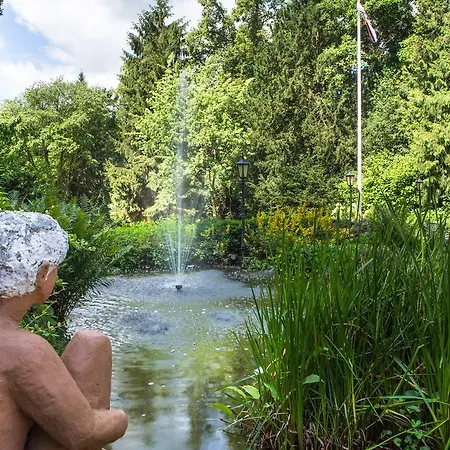 De Lochemse Berg Hotel 3*