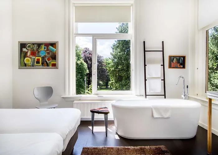 Отель De Lochemse Berg